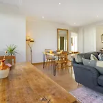 Whome Premium View 2-Bed Great For R Workers & Families